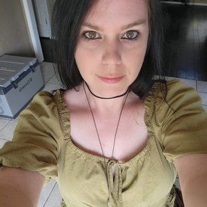 Meet your Posher, Meagan